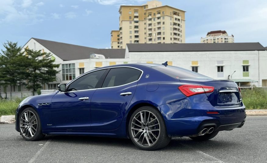 2018 maserati maserati_ghibli